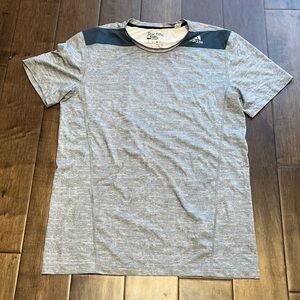 Adidas techfit climate fitted shirt, men’s size medium, grey​​​